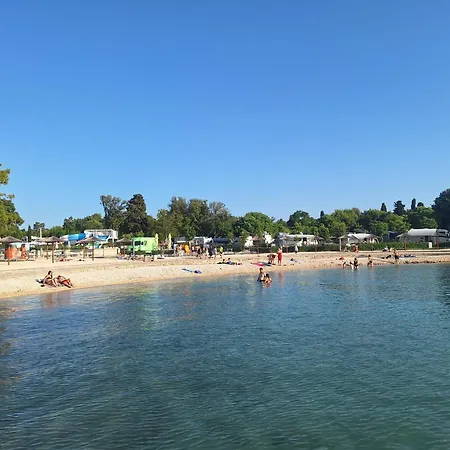Jelena - Cozy Two Bedroom Only 70m From The Beach, Diklo - Apartman