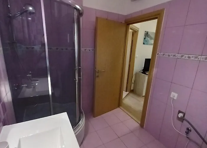 Jelena - Cozy Two Bedroom Only 70m From The Beach, Diklo - *
