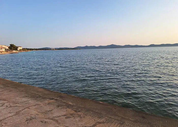 Jelena - Cozy Two Bedroom Only 70m From The Beach, Diklo - Apartament *