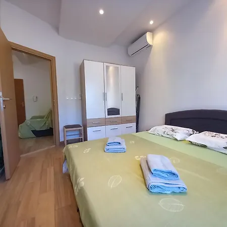 Jelena - Cozy Two Bedroom Only 70m From The Beach, Diklo - *