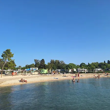 Jelena - Cozy Two Bedroom Only 70m From The Beach, Diklo - Apartament Zadar