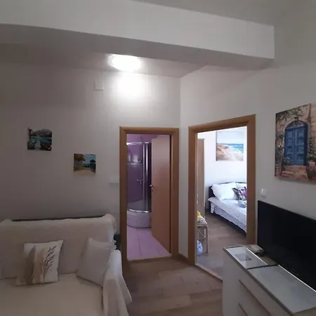 Apartament Jelena - Cozy Two Bedroom Only 70m From The Beach, Diklo - *