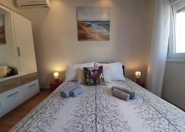 شقة Jelena - Cozy Two Bedroom Only 70m From The Beach, Diklo -