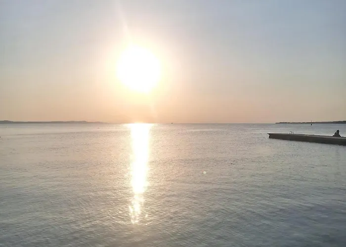 Jelena - Cozy Two Bedroom Only 70m From The Beach, Diklo - Apartman *