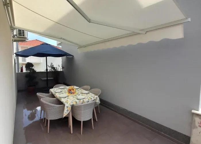 شقة Jelena - Cozy Two Bedroom Only 70m From The Beach, Diklo - *
